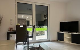 Lenti Duesseldorfer Apartment'S